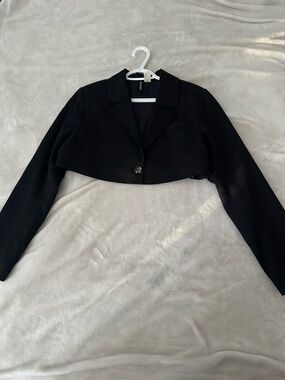 H&M Black Cropped Blazer - Divided Collection